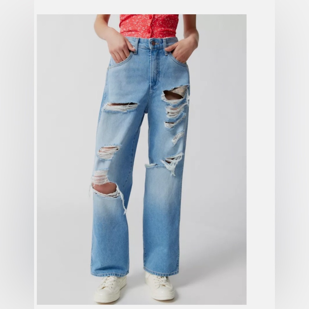 Wrangler x Fender Mom Relaxed Distressed Jeans